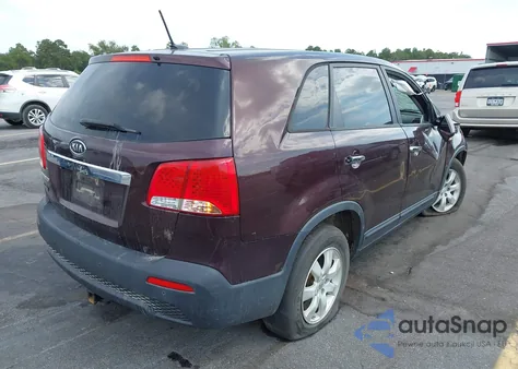 2013 Kia Sorento Lx z USA, uszkodzony, nr VIN 5XYKT3A14DG393820